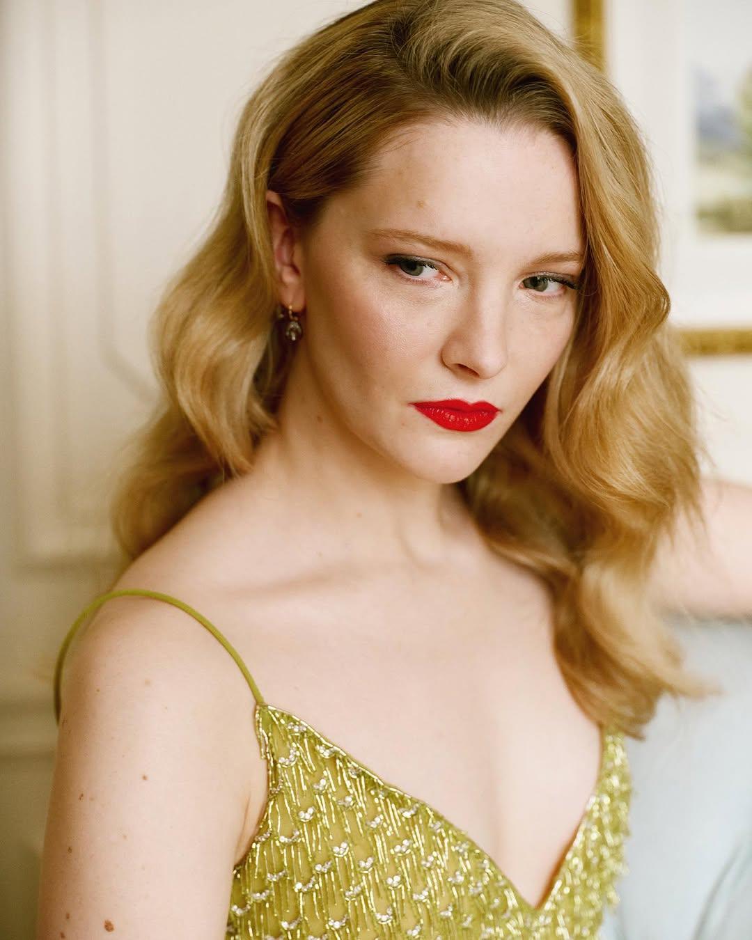 Morfydd Clark: Biography, Career, Net Worth & Personal Life