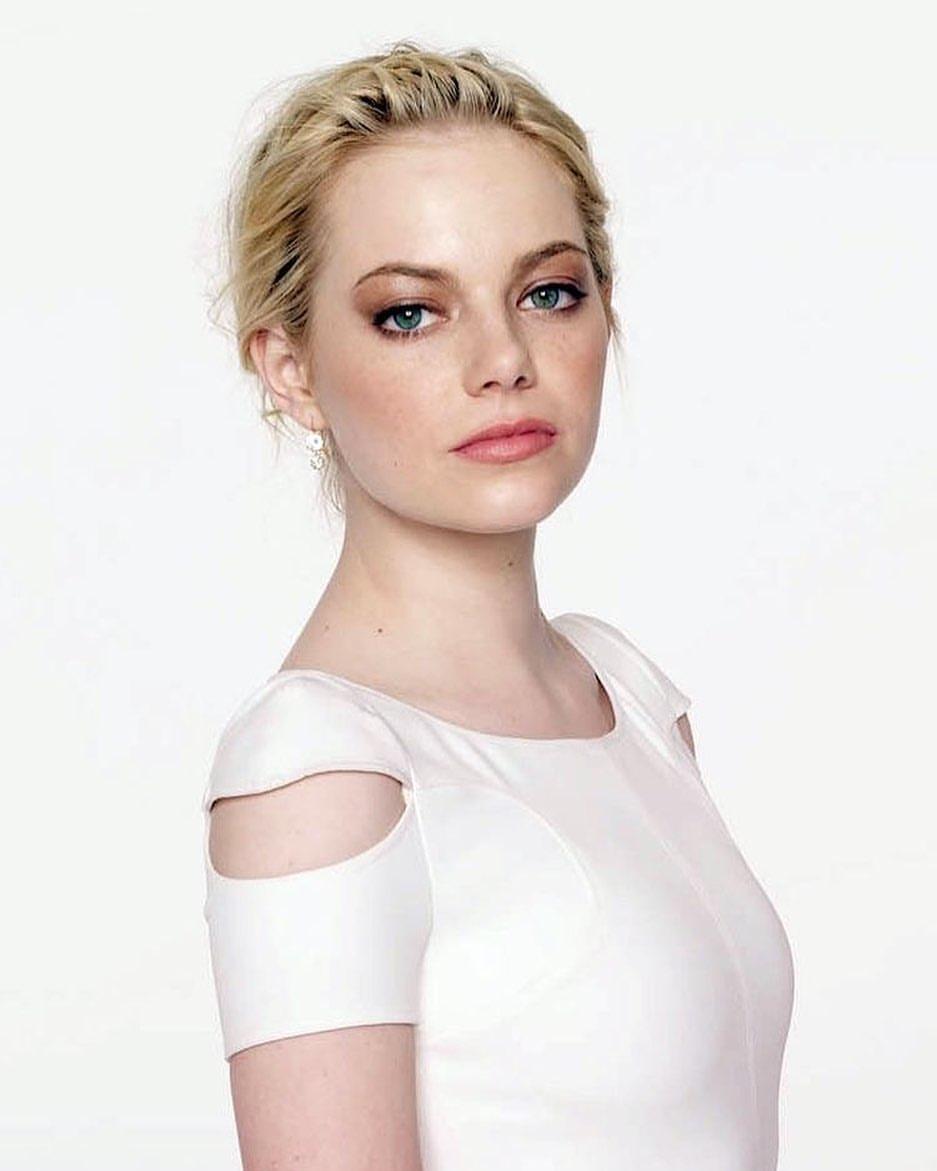 Emma Stone: Biography, Career, Net Worth & Personal Life