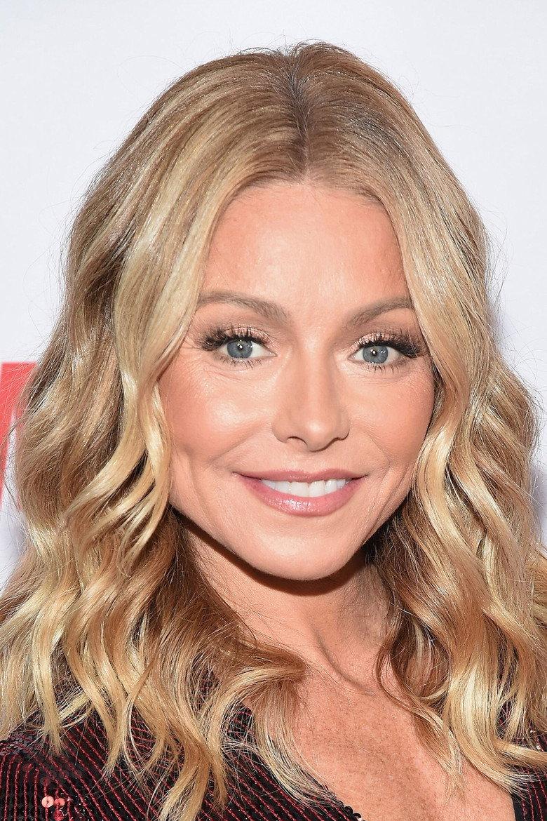 Kelly Ripa: Biography, Career, Net Worth & Personal Life